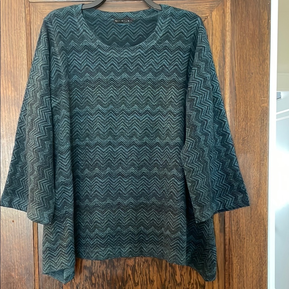 Nally & Millie Chevron Patterned Shirt in green and black